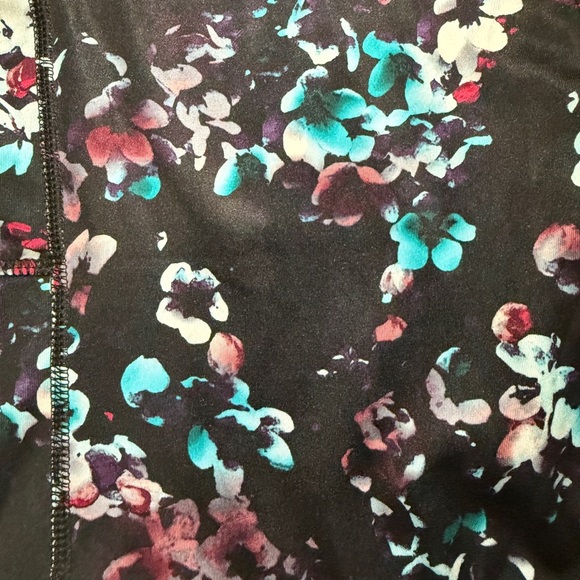 Athletic Works Women’s Performance Bike Shorts - Picture 6 of 16